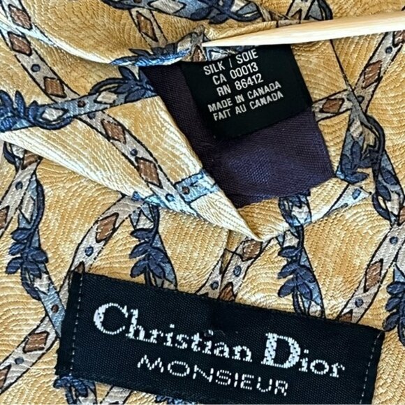 💕2/$30💕Christian Dior Monsieur 100% Silk Tie - Picture 4 of 8